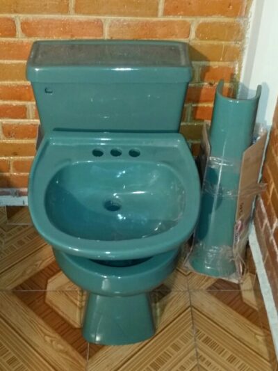Juego Cato Jazmín Corto Verde Jade — Taza, Tanque, Lavabo y Pedestal